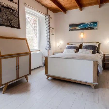 Les Oiseaux By Interhome