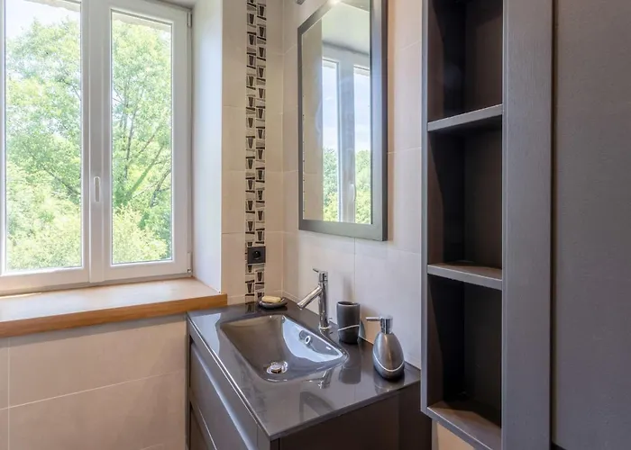 Les Oiseaux By Interhome Feriehus Gratot